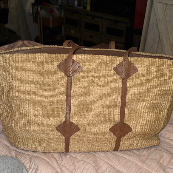 Poolside Handbags - Chic Tan Woven Tote with Brown Accents